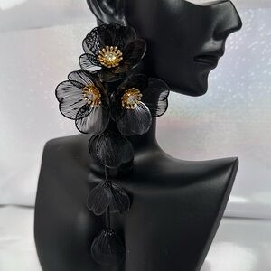 nOir Jewelry | Black Floral Statement Earrings | NWT